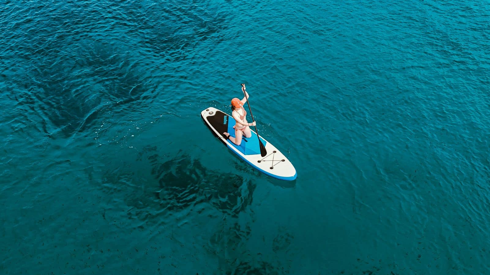 Luxury Boat James Bond paddle board Luxury Boat James Bond paddle board