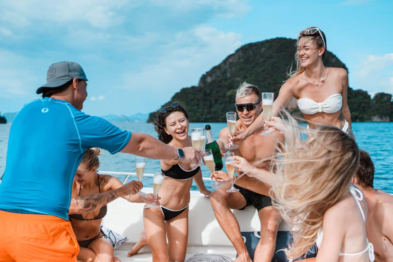 champagne luxury boat JB champagne luxury boat JB