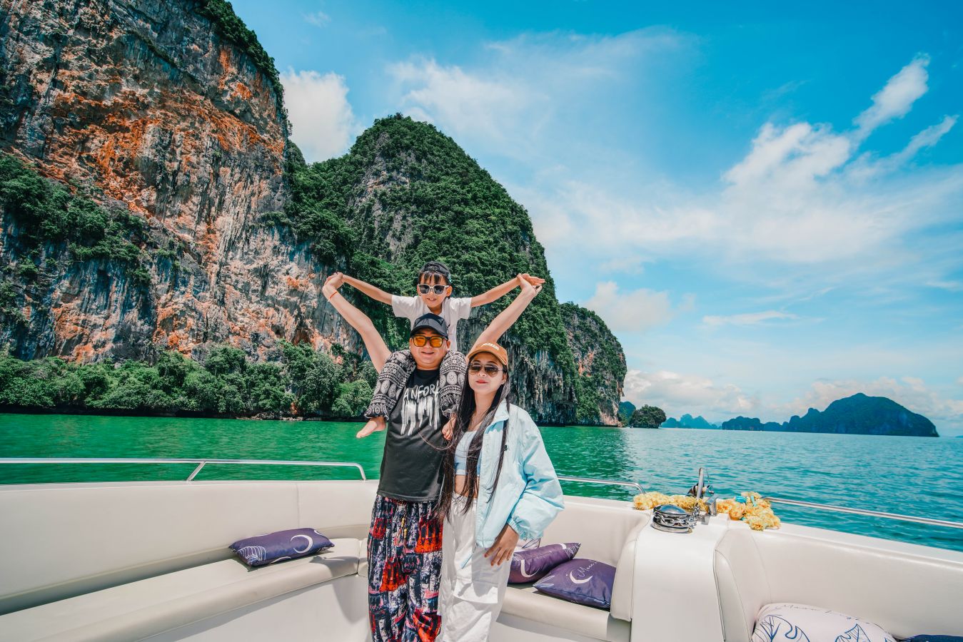 couple on James Bond Luxury Boat couple on James Bond Luxury Boat